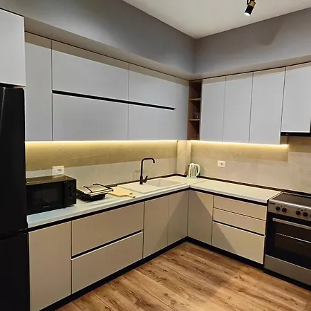 Sunrise Apartment. Comodita Con Stile 公寓 Shkodër